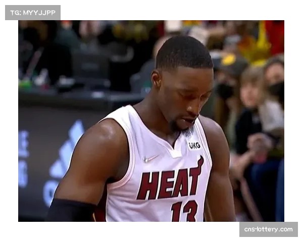 老鹰最后5分钟打出制胜18-0 奎克利32分引领逆转展现关键球处理 老鹰最后5分钟打出制胜18-0 奎克利32分引领逆转展现关键球处理